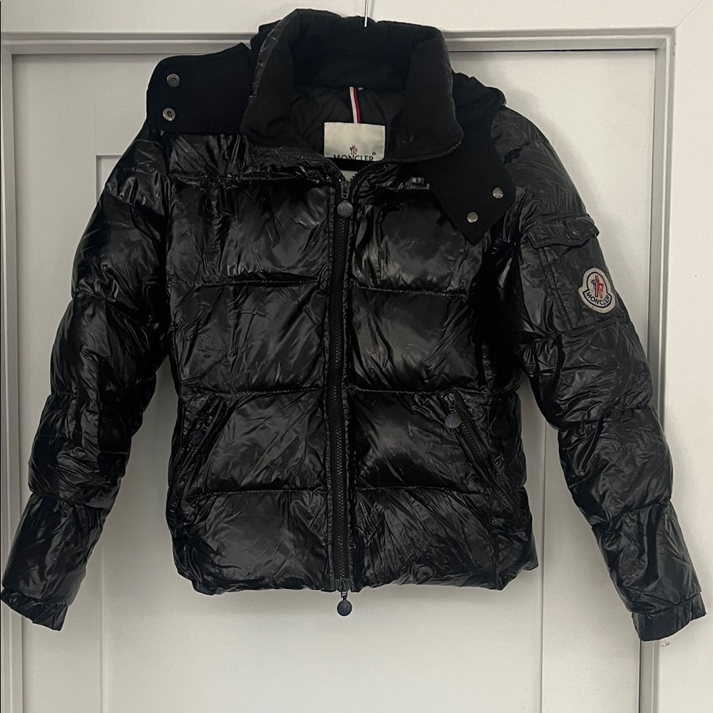 Moncler Shiny Black Women’s Puffer Coat